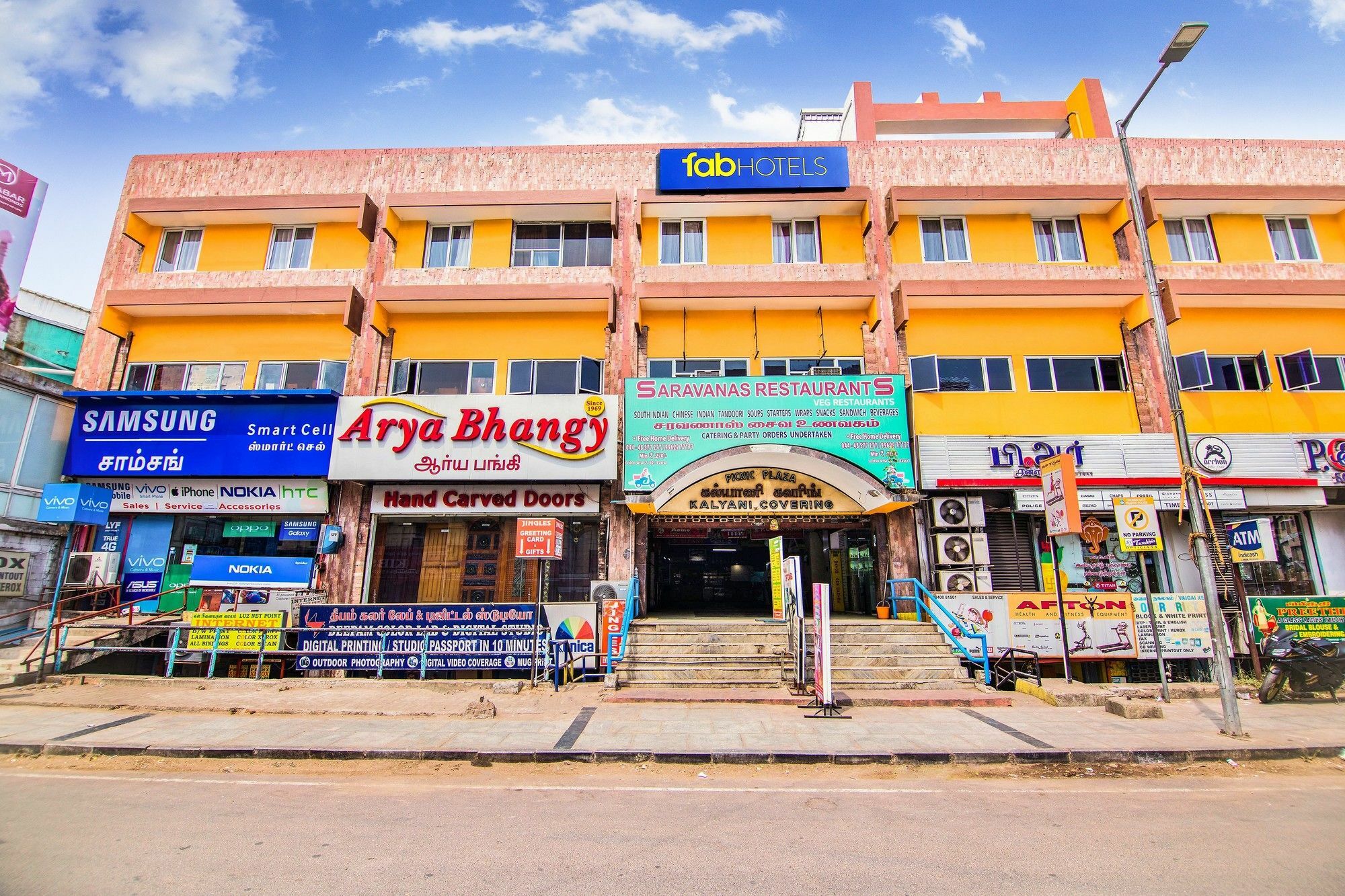 Fabexpress Picnic Plaza Mylapore Madras Buitenkant foto